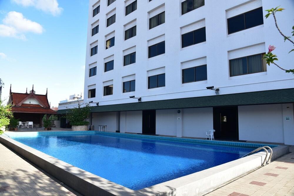 Bp Grand Tower Hotel Hat Yai Eksteriør billede